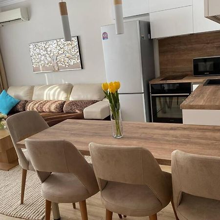 Sea In The City Apartment Plovdiv Bagian luar foto