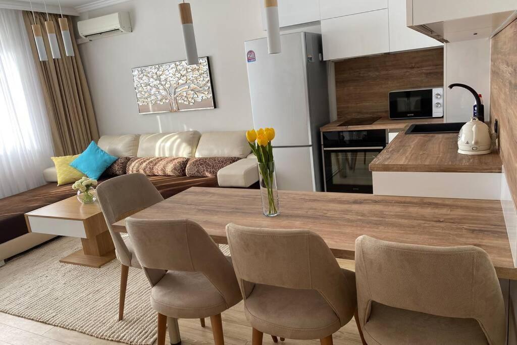 Sea In The City Apartment Plovdiv Bagian luar foto